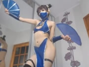 亞洲美少女扮演冷酷女忍者在網絡直播間自慰跳舞